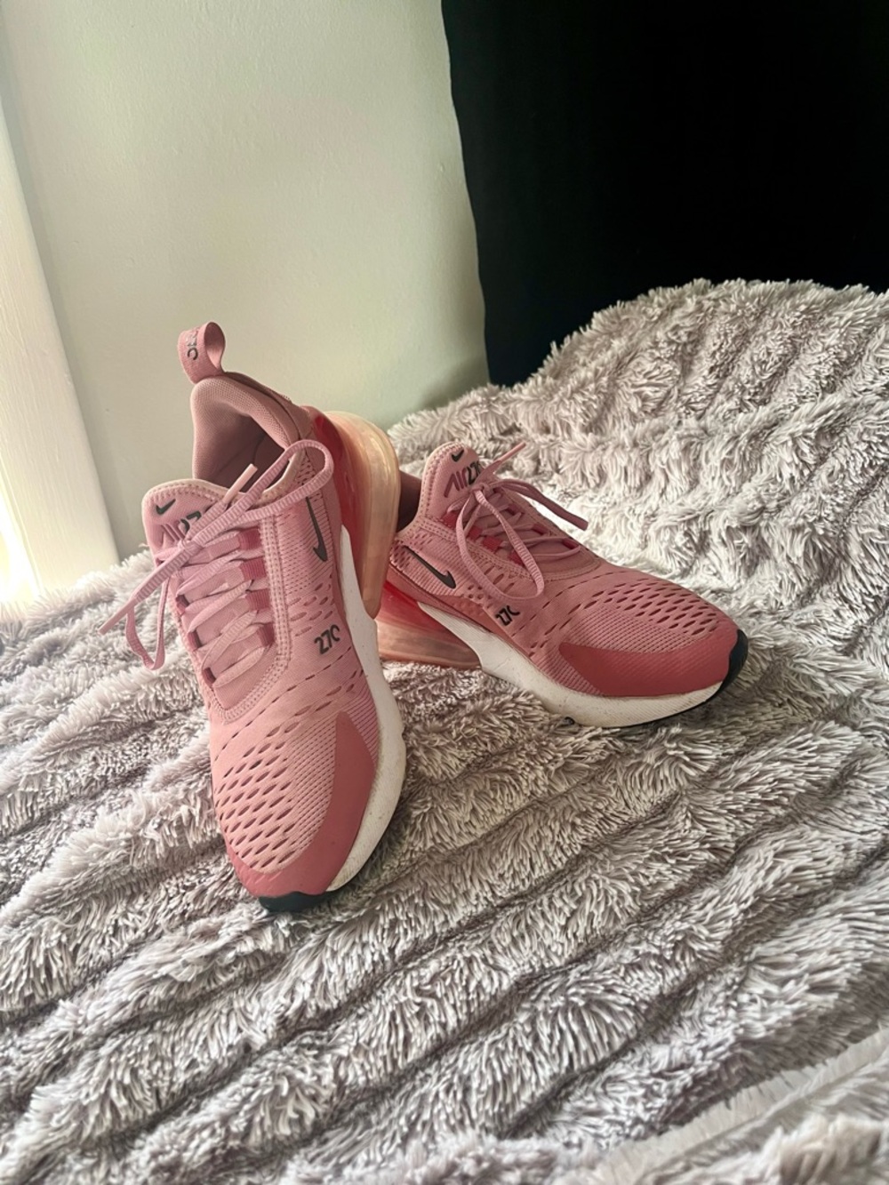 Womens Nike Air Max 270 -
Lighter Purple/Lavendar